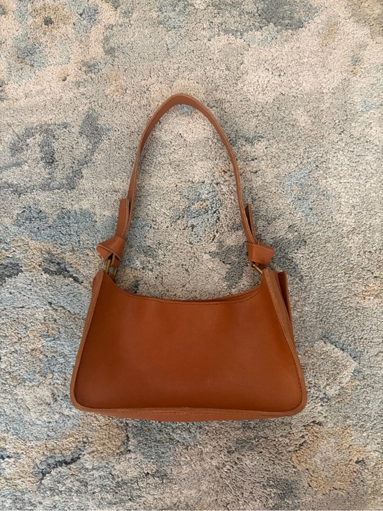 Madewell Handbags - Madewell Sydney Saddle Brown Leather Shoulder Bag